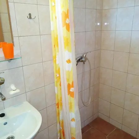 Privat Sulamit 3*